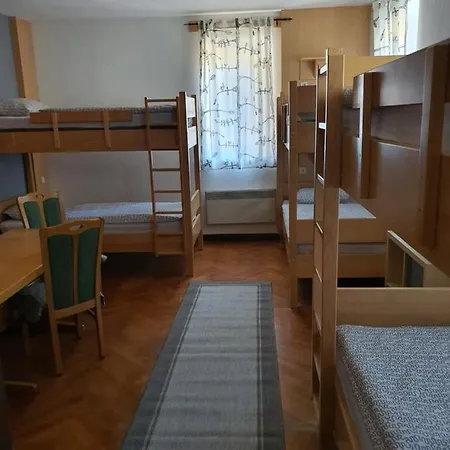 Hostel Jozl Ostello *