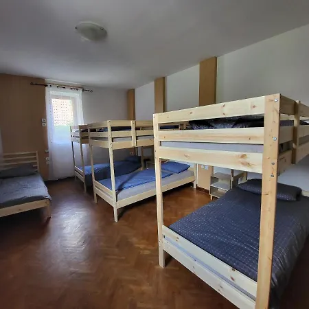 Hostel Jozl