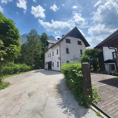 Hostel Jozl